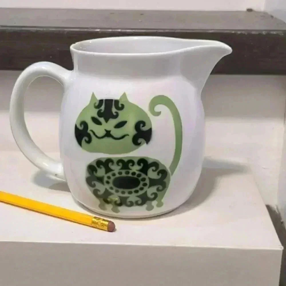 Vintage Cat Pitcher - Picture 5 of 5